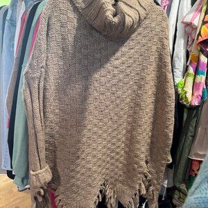 turtleneck  OVERSIZE GAJA SWEATER $32